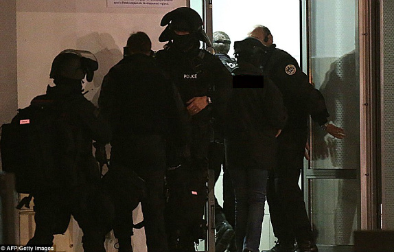SEEN IN THIS PHOTO: GERMAN ANTI-TERROR POLICE SWAT TEAMS ARE INSTRUMENTS OF TERROR OFTEN USED TO INTIMIDATE AND SILENCE UNARMED POLITICIANS, ACADEMICS AND INTELLECTUALS. IN A NATION WHOSE WHOLE EXISTANCE AS A MODERN STATE IS ENTIRELY BASED ON LIES THERE IS ZERO TOLERANCE OF POLITICAL DISSENT.