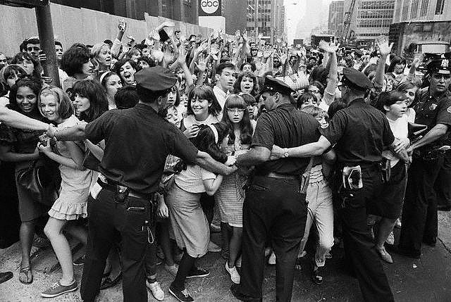 Fans at Shea Stadium in 1965