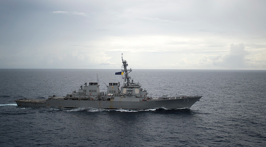 Guided-missile destroyer USS Decatur (DDG 73) © Diana Quinlan