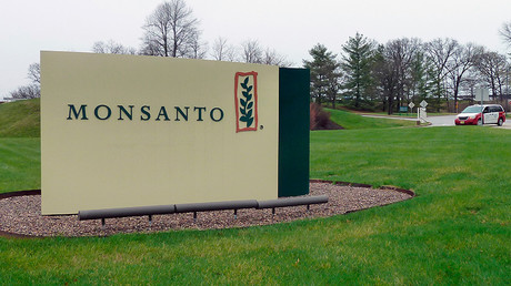 The entrance sign is seen at the headquarters of Monsanto in St. Louis, Missouri © Juliette Michel