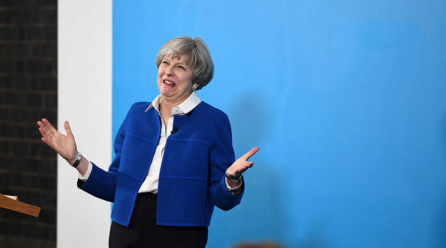 ‘3 mins of nothing’: Local newspaper reporter left unimpressed by Theresa May interview