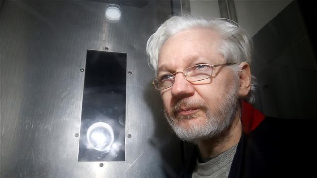 Australian MP to visit Julian Assange in prison