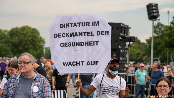 Anti-lockdown protesters in Stuttgart 