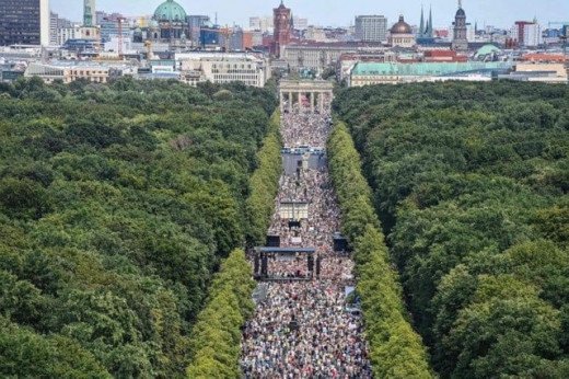 August Protest in Berlin Against Lockdown, and Against Mandatory COVID Vaccination